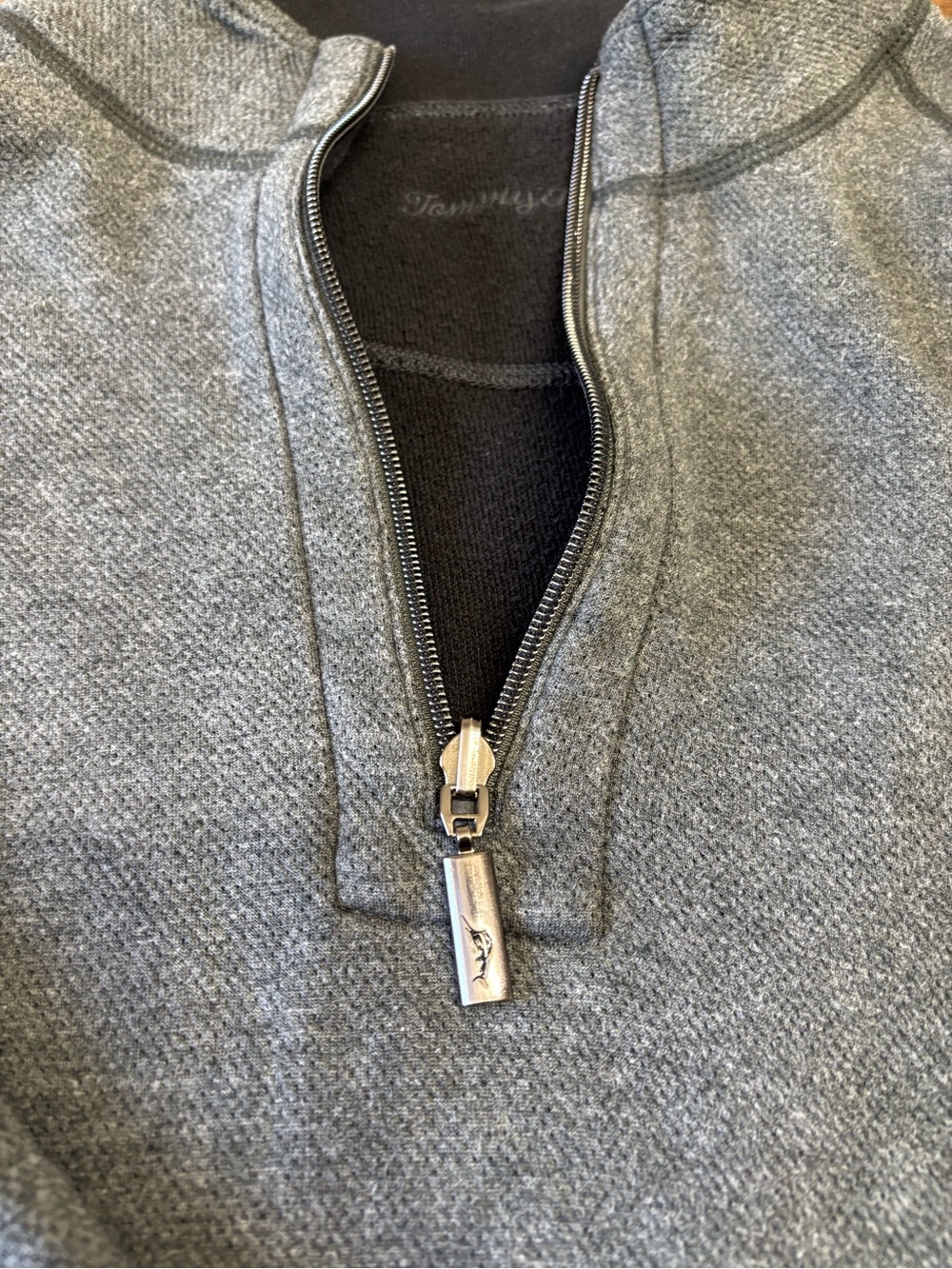 Tommy Bahama Men's Heather Gray Half-Zip Pullover - Picture 4 of 6